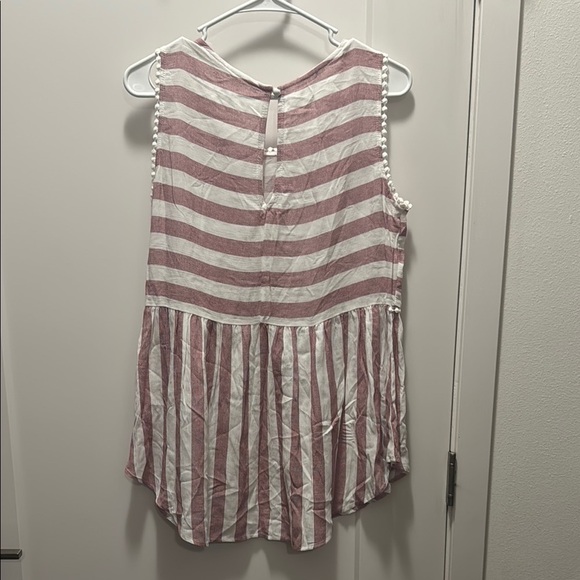 Unbranded Pink and White Striped Tank Top. Large - Picture 3 of 4